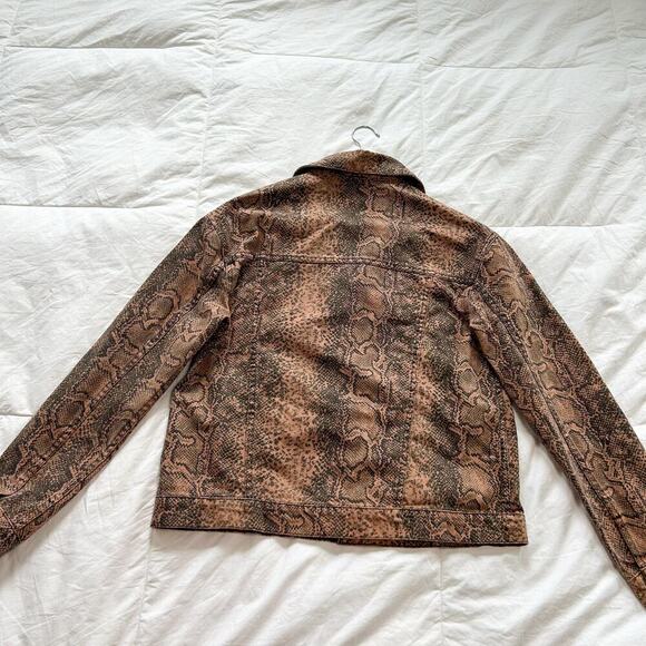 NWOT Free People Snake Trucker Jacket XS Brown Snakeskin Print Denim Cotton - Picture 12 of 14